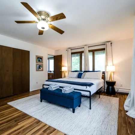 Spacious 4Br Retreat • Private Beach • Heated Outdoor Pool is Open • Golf Cart
