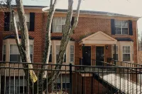 Recently Renovated Two-story Condo! - balcony