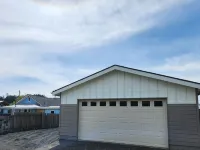 Coastal Retreat with dune access! Ξενοδοχεία στην πόλη Lakeside
