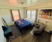 Napa SF near all popular locations! PET FRIENDLY. King Bed Near Wine Country