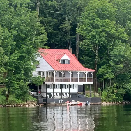 July 7 to 14 Available: Big Porches w/ Scenic Views, Kayaks & Room to Gather
