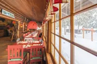Storm Mountain Lodge & Cabins - breakfast