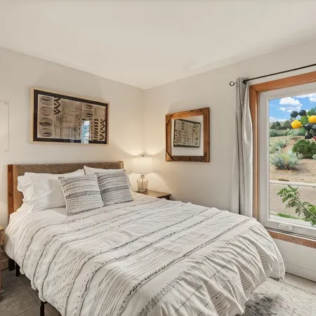 Vista Serenity: Cozy Kiva, mountain views, 3 minutes from downtown