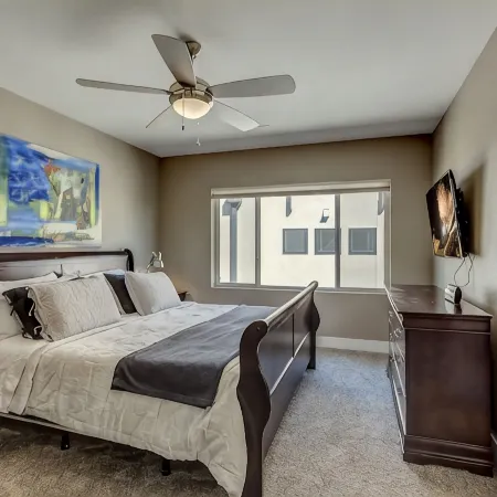 Spacious Townhouse with Rooftop Deck! Super close to Downtown Denver!