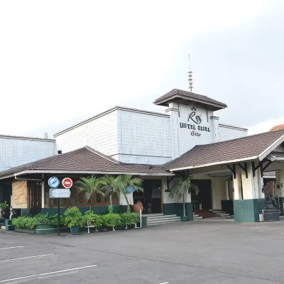 Hotel Dana Solo Hotels near Museum Dullah