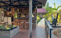 Country Retreat - bar