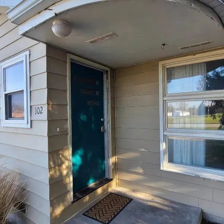 Charming Modern 1950s Mid-Century Ranch.
