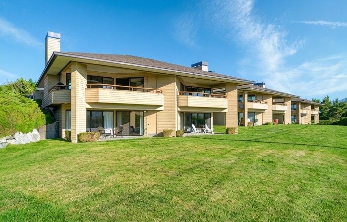 Wapato Point Halmalka Condo 510B 3 Bed 2 Bath Sleeps 8, Lake Views, Next to Pool