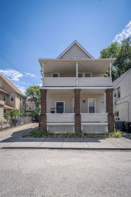 NEW! Mid-Century Modern Retreat in Little Italy near CWRU and Cleveland Clinic - Condos