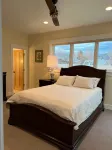 Modern Dog Friendly Paradise Valley Home near Yellowstone NP & Chico Hot Springs - 4-Star