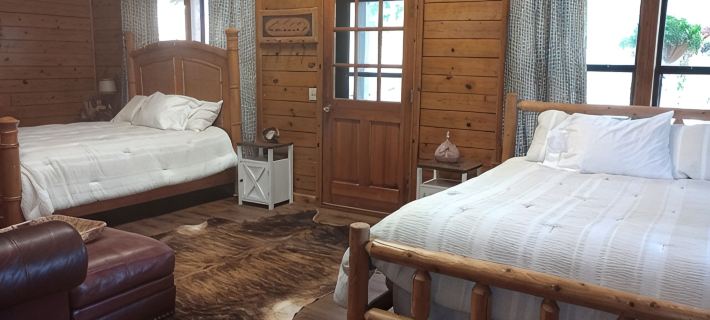 The Cabin at Stormy Mountain Ranch, 800acre Ranch.  ATV, Horses or Jeeps welcome Hotele w: Shannon County