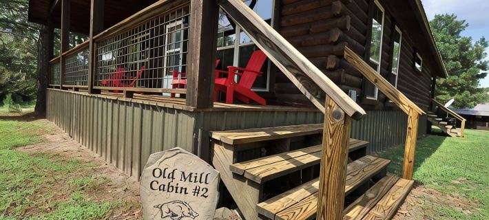 Old Mill Cabin #2 - on the Little MO River, Large Yard, Bunk Room! 피크 카운티 호텔