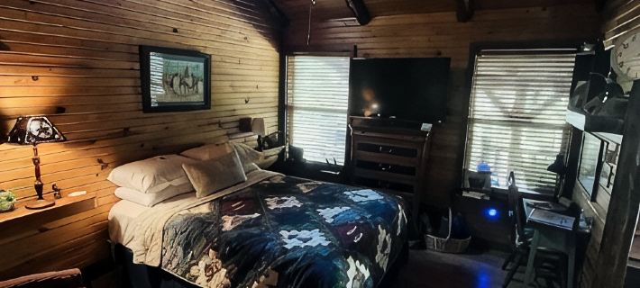 Cabin In The Woods at Lake Tenkiller Hotels in Cherokee County
