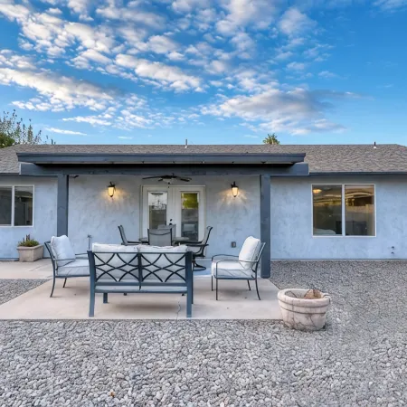 Downtown Gilbert Getaway - Sleeps 8