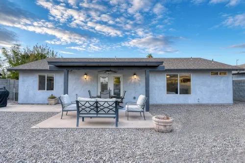 Downtown Gilbert Getaway - Sleeps 8 - Gym
