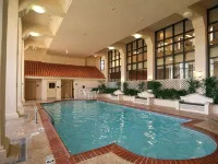 Embassy Suites by Hilton Baton Rouge - parking