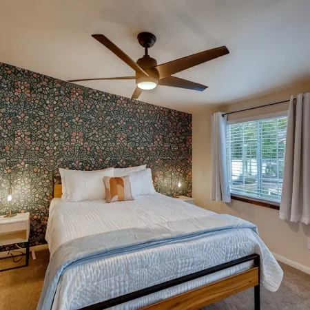 Huge & Stylish 5bd3ba Close to Denver & Boulder! Dog friendly!