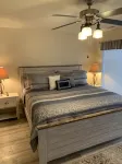 Lake of the Ozarks Get-Away! Experience the Ozarks! the Heart of Osage Beach!! - 4 ดาว