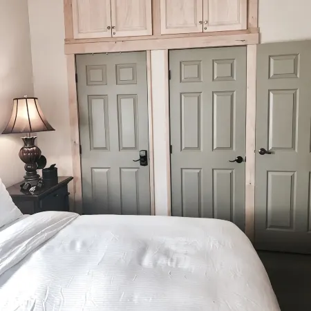 Sunstone 1Br Condo – Luxury! Steps to Hiking, Biking & Mountain Views