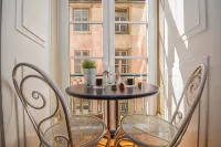 B in B Lisbon Downtown Suites - Bed & Breakfasts