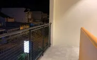 Chi Hieu Hotel - parking