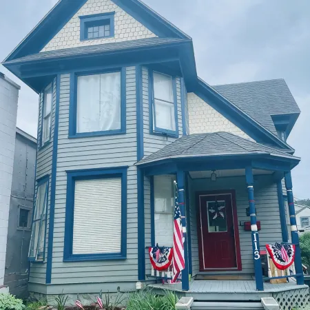 Historic 1895 Queen Anne Victorian That is 131 Years Young