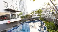 Crown Prince Hotel Surabaya Managed by Midtown Indonesia - Cheap