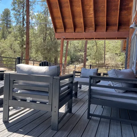 Luxury 2 Story Crown King Cabin, Large balcony, Hiking, Fishing, Mountain Views