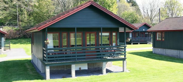 Logierait Pine Lodges Hotele w: Pitlochry
