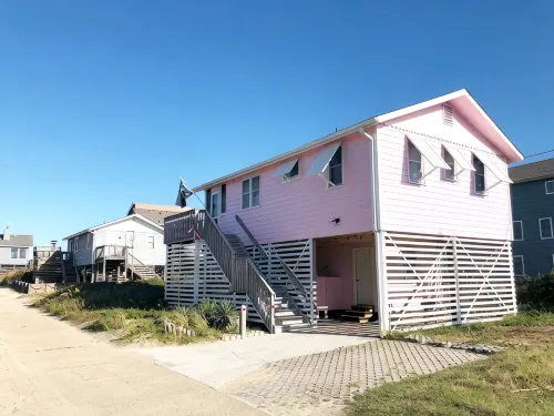 Little Pink Cottage Obx - Steps Away from Private Beach Access! - 3-Star