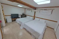 Best Garden House, Jeonju Hanok village - Bungalows