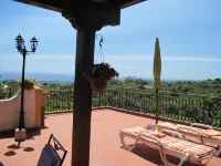 Mascali: "Il casale degli aranci" house / villa  with garden  3 rooms - 2/5 persons - 무료 와이파이