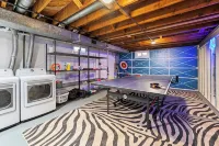 Chic Oasis/Game Room/Near Base/5 Bedroom - 4-Sterne