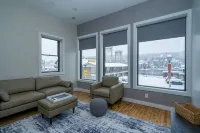 Luxury Stay DT Houghton, 2 Bed, 1 Bath Suite B - 3-Star