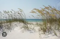 Newly renovated Lantana FL condo, All new luxury furnishings, 2 miles from Ocean - Wi-Fi
