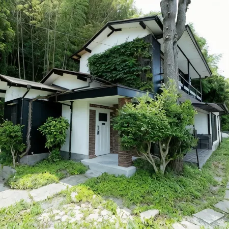 Taisho Roman House Dazaifu Ratan