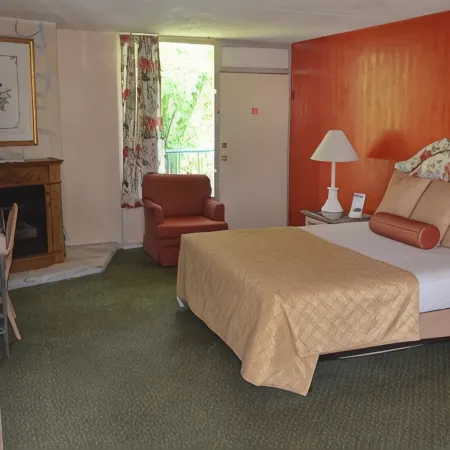 Riverlodge South