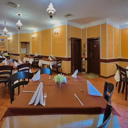 Family Hotel at Renaissance Square