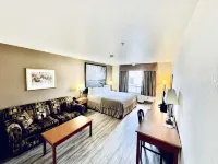 Super 8 by Wyndham Slave Lake AB - parking