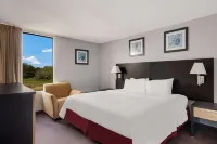 Quality Inn - Pools