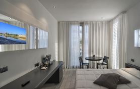 Blue Shades ApartHotel