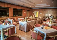 Hotel Fortuna - breakfast