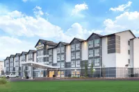 Microtel Inn & Suites by Wyndham Fort McMurray Hotels near Athabasca Oil Corporation