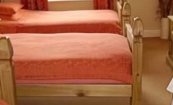 Boars Head Hotel - Housity