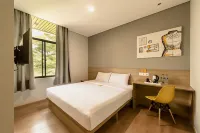 Yellow Bee Tanah Abang Hotels in Central Jakarta