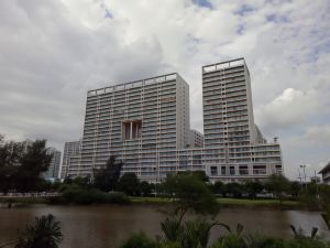 Scenic Valley Apartment