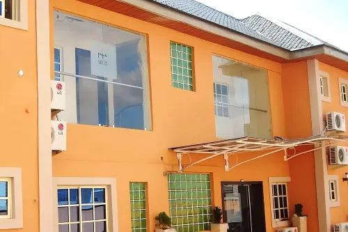 144 Suites Luxury Hotel Hôtels à : Yenagoa