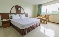 Lake Inn Hotel Hotels in 