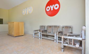 SUPER OYO 866 Idola Residence