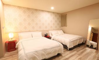 4. 스타 문 B&B..